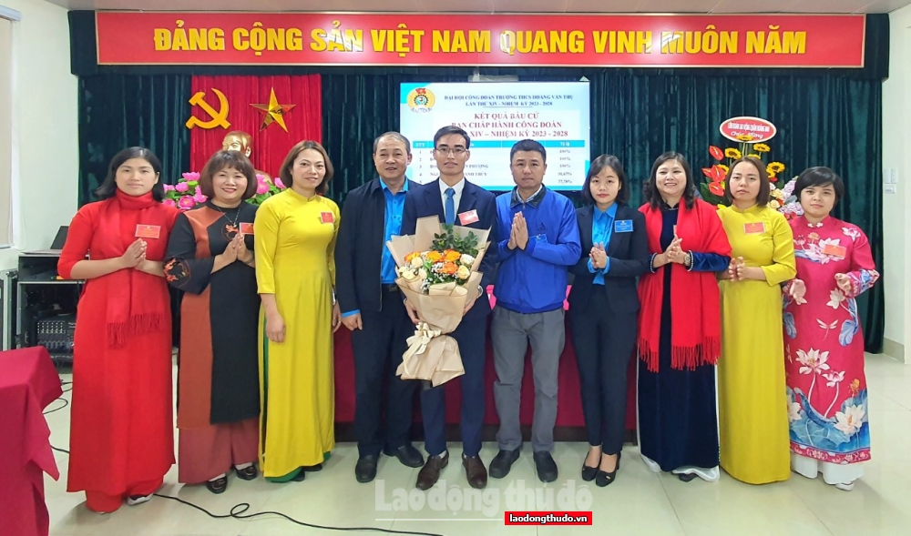 Công đoàn Trường THCS Hoàng Văn Thụ là “tổ ấm”