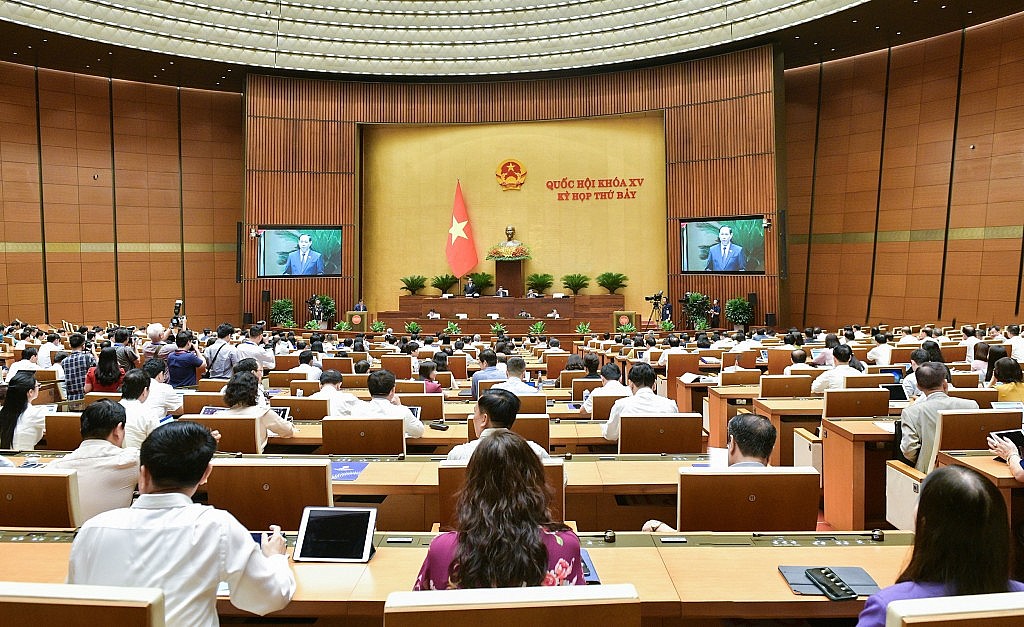 Quốc hội thảo luận về tình hình kinh tế - xã hội, giải quyết kiến nghị của cử tri