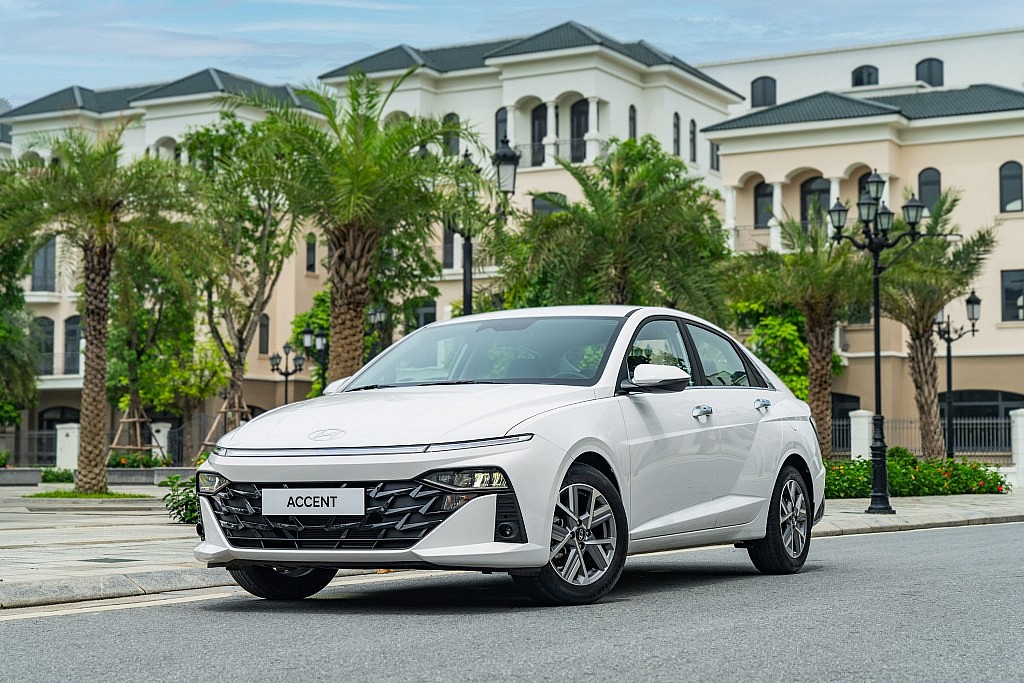 Hyundai Accent thế hệ hoàn toàn mới được giao tới khách hàng trong tháng 6