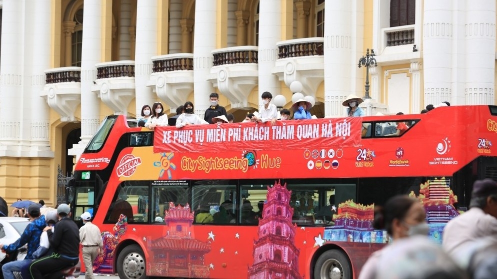 Hà Nội phấn đấu thu hút khách du lịch 27 triệu lượt trong năm 2024