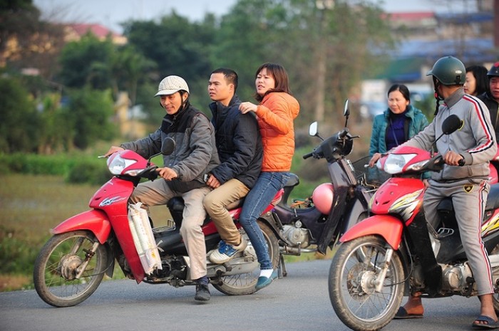 Loạn nơi cửa Đền!