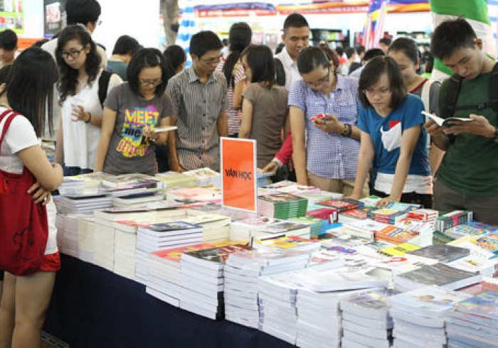 200 gian hàng tham dự triển lãm - hội chợ sách quốc tế Việt Nam 2015