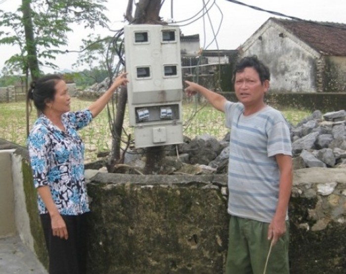 Dân bất an do lưới điện hạ áp  nông thôn tạm bợ