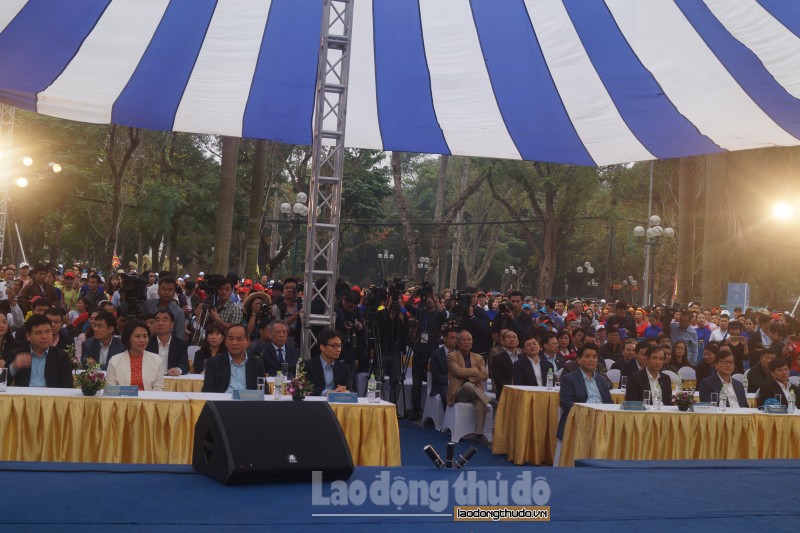 pho thu tuong vu duc dam du khai mac le hoi boi chai thuyen rong ha noi mo rong nam 2019