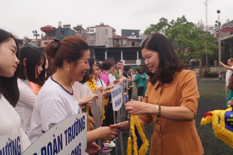 khai mac hoi khoe cnvcld va luc luong vu trang quan hoan kiem