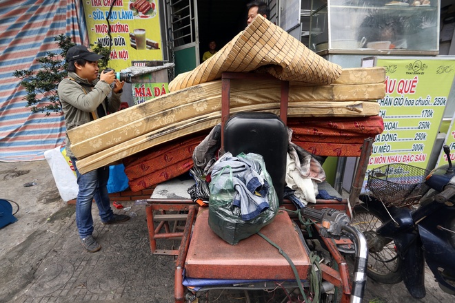 Nhiều tài sản bị thiêu rụi sau đám cháy ở chung cư Xa La