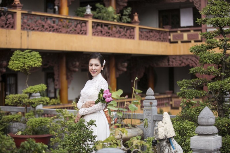 Hoa hậu Dương Yến Nhung giới thiệu vẻ đẹp văn hóa Việt đến bạn bè năm châu