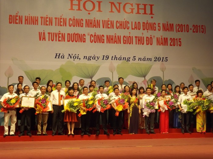 Hội nghị tuyên dương công nhân giỏi Thủ đô 2015