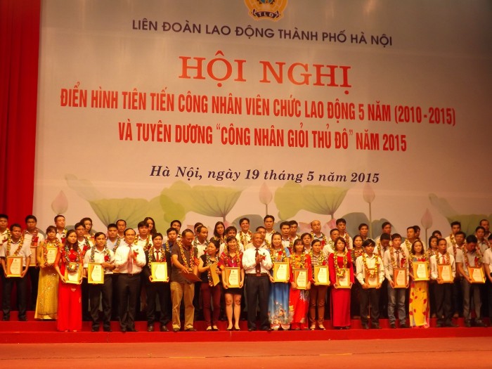 Hội nghị tuyên dương công nhân giỏi Thủ đô 2015