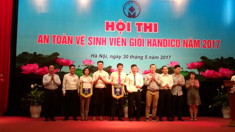 soi noi hoi thi an toan ve sinh vien gioi handico nam 2017