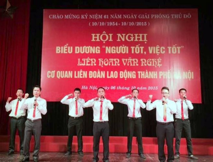 Biểu dương người tốt việc tốt và liên hoan văn nghệ cơ quan LĐLĐ Thành phố