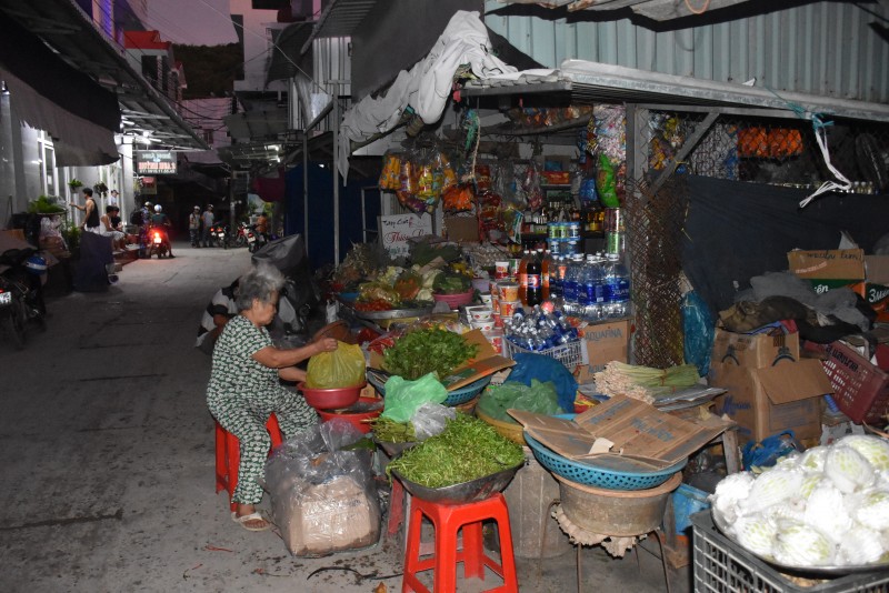 dao nam du dep binh yen buoi som mai