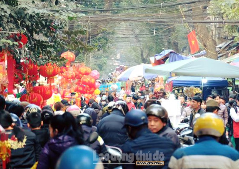 ha noi pho phuong ron rang ngay giap tet