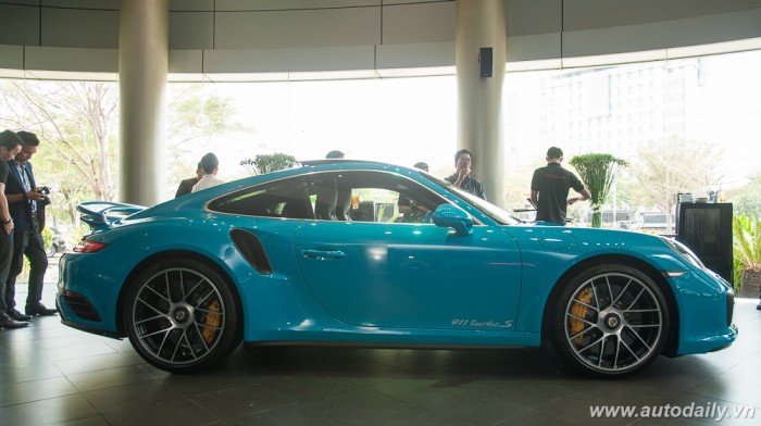 Tìm hiểu Porsche 911 Turbo S giá 14,5 tỷ đồng tại Việt Nam