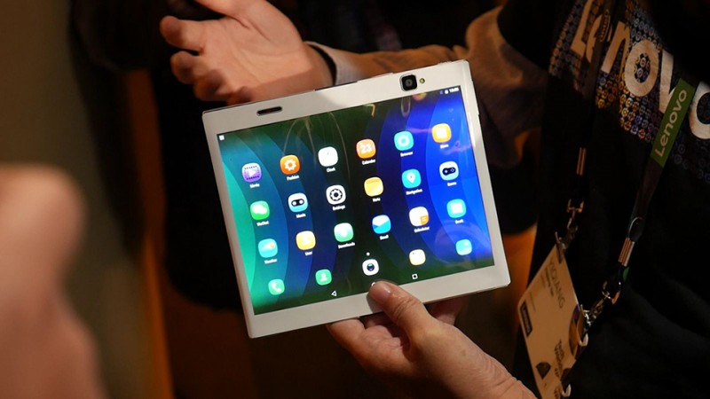 Lenovo: Smartphone màn hình gập sắp ra mắt?