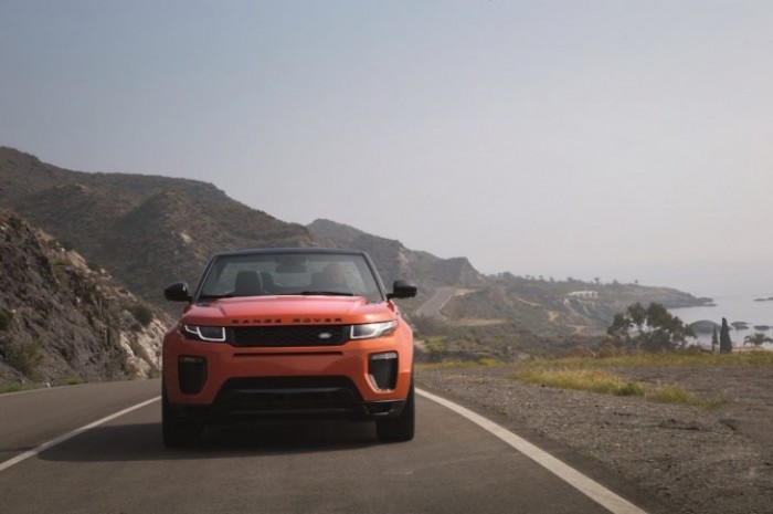 Land Rover ra mắt chiếc SUV mui trần đầu tiên trên thế giới