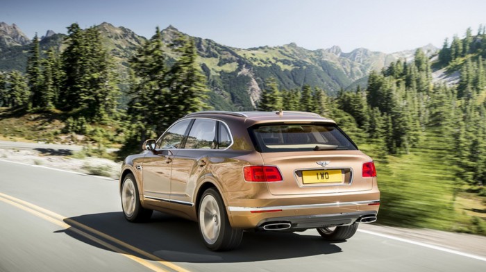 Bentley Bentayga dành cho nữ hoàng Anh quốc xuất xưởng