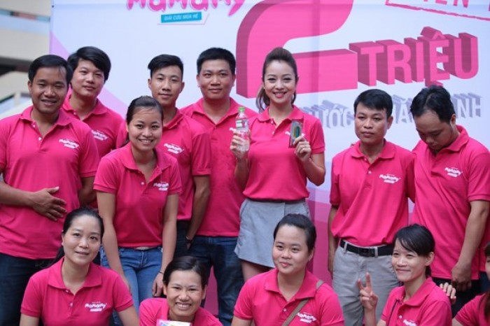 Hoa hậu Jennifer Phạm và MC Phan Anh đồng hành cùng “Giải cứu mùa hè“