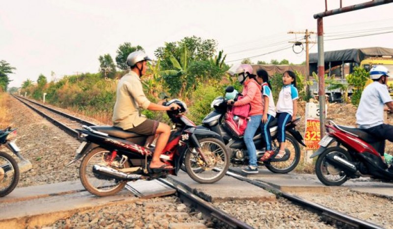 se xoa bo hoan toan loi di tu mo qua duong sat