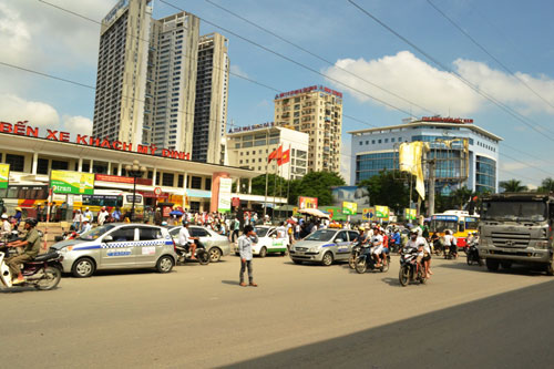 4 ben xe lon cua ha noi se duoc chuyen doi chuc nang