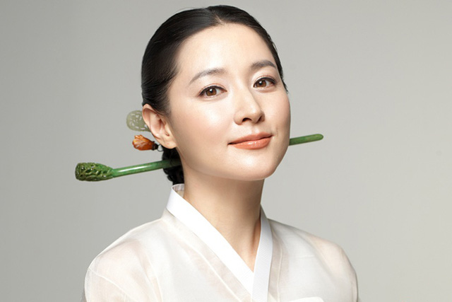 47 tuoi nang dae jang geum lee young ae van xinh dep va tre trung