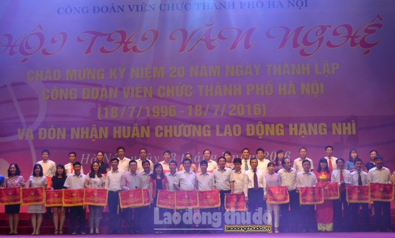 hon 500 doan vien du hoi thi van nghe cd vien chuc ha noi