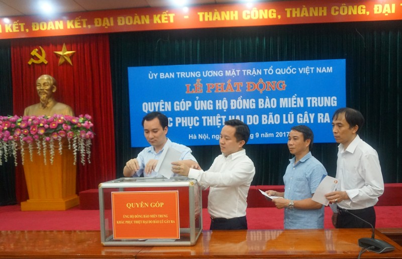 uy ban trung uong mttqvn keu goi ung ho dong bao mien trung