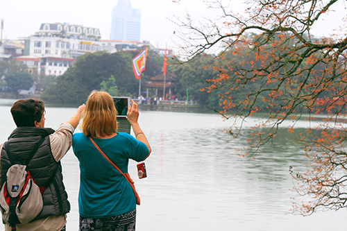 Hà Nội đẹp dịu dàng mùa cây 