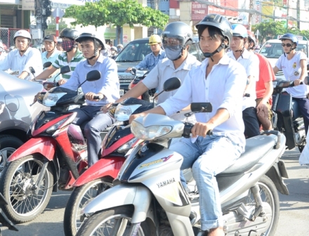 TPHCM hoãn thời gian thu phí đường bộ đối với xe máy để đánh giá tác động xã hội