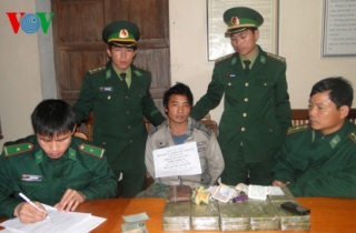 Bắt vụ vận chuyển 20 bánh heroin ở Nghệ An