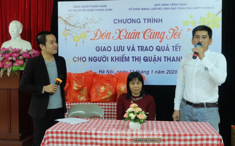 am ap chuong trinh don xuan cung toi