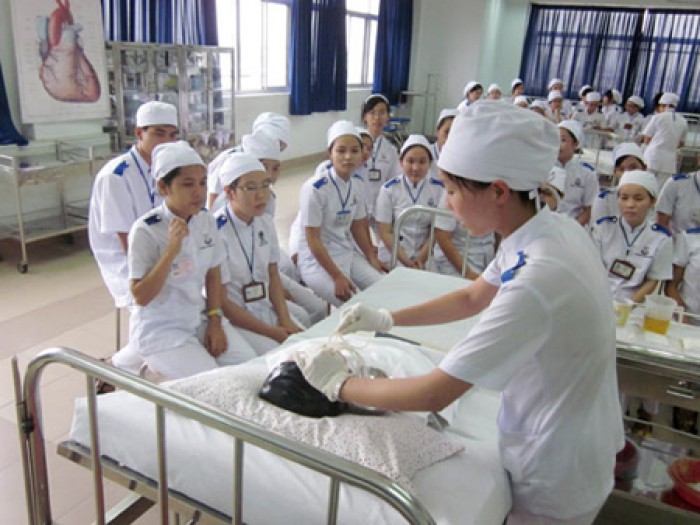 Tuyển 210 điều dưỡng viên, hộ lý sang Nhật Bản: Một đầu mối thực hiện tại Việt Nam