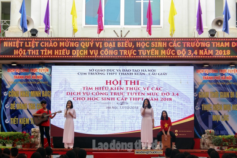 hoc sinh quan thanh xuan cau giay thi tim hieu dich vu cong truc tuyen muc do 3 4