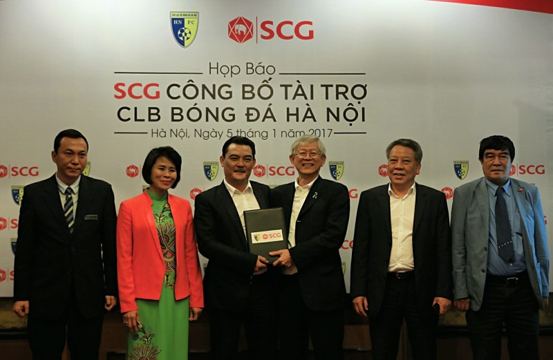 tap doan scg cong bo tai tro cho clb bong da ha noi