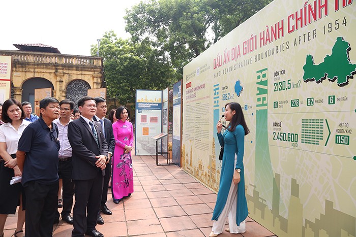 dau an dia gioi hanh chinh ha noi qua tai lieu luu tru