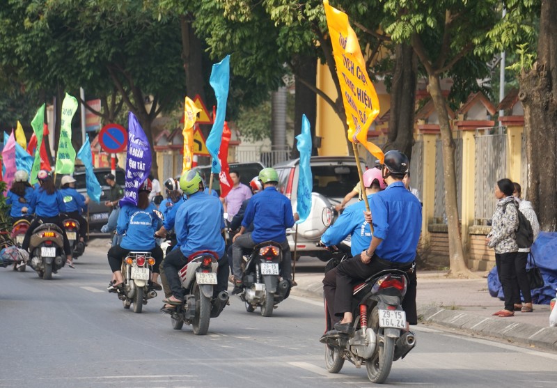 hang tram thanh nien dieu hanh huong ung thang hanh dong quoc gia ve dan so