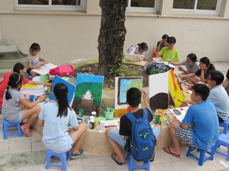 hoa si nhi dong hanh cung thien nhan va nhung nguoi ban