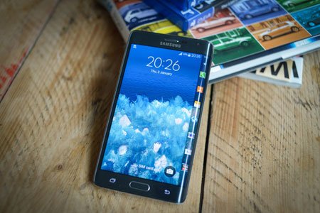 Samsung ra mắt sớm Galaxy Note 5 để “qua mặt” iPhone