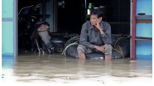 Người dân châu Á điêu đứng vì mưa lũ