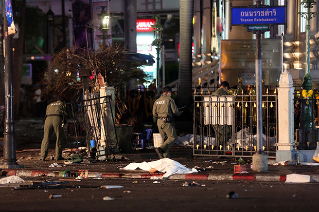 Ảnh: Bangkok ngổn ngang sau vụ nổ bom kinh hoàng - 7