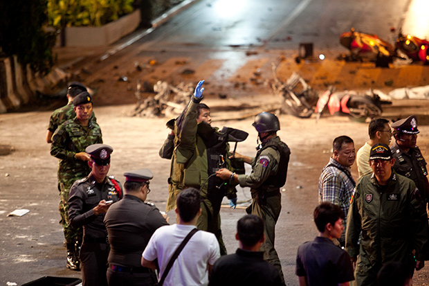 Ảnh: Bangkok ngổn ngang sau vụ nổ bom kinh hoàng - 9