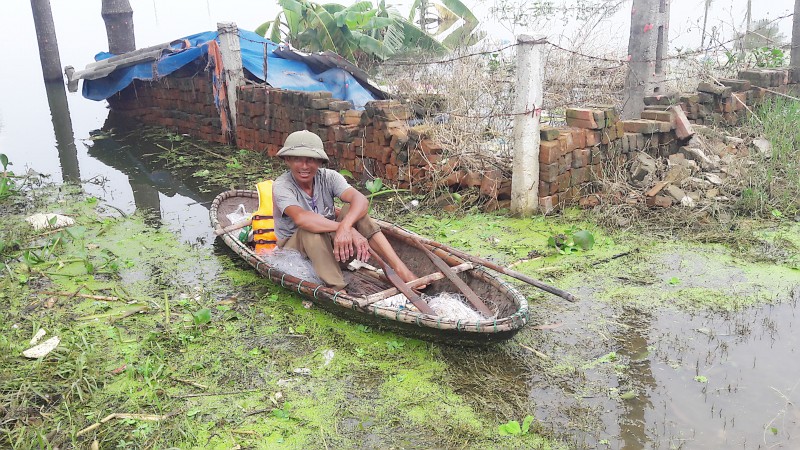 nuoc tiep tuc rut nguoi dan vat va don rac