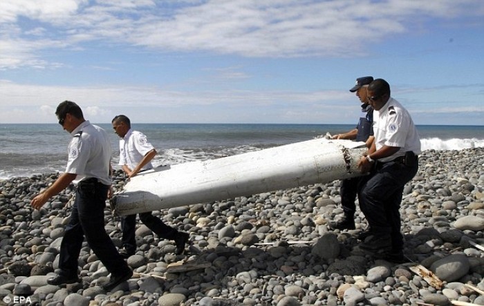 Australia nghi mảnh vỡ tìm thấy ở Mozambique của MH370