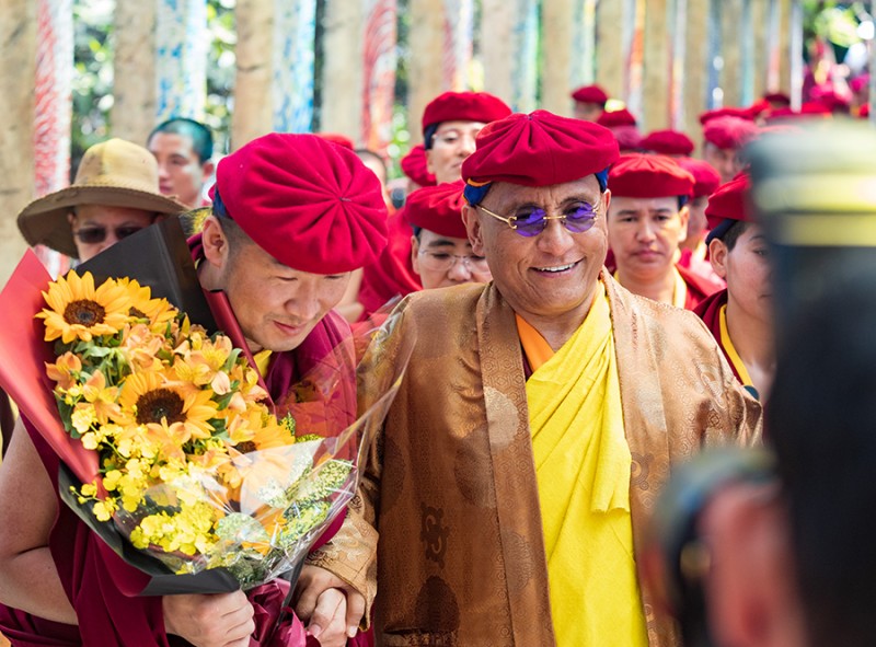 duc phap vuong gyalwang drukpa tham quan ba na hills