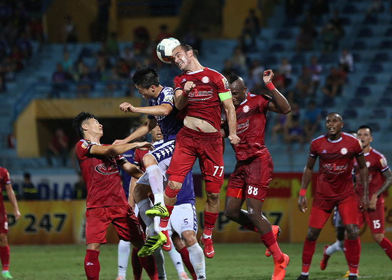 co hoi vang de tphcm lay lai ngoi dau vleague 2019 tu tay ha noi fc