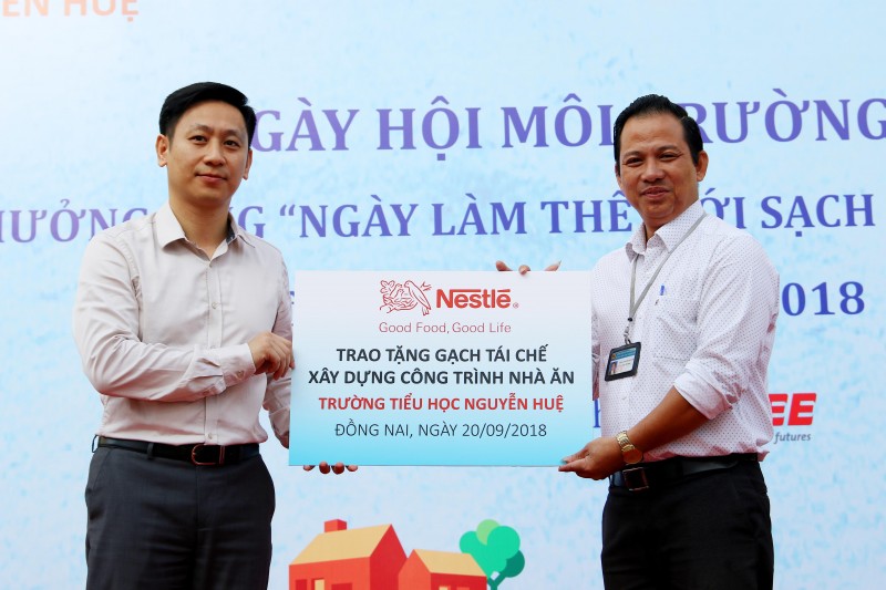 nestle viet nam xay cong trinh truong hoc cho hon 1000 hoc sinh bang gach tu san xuat ca phe