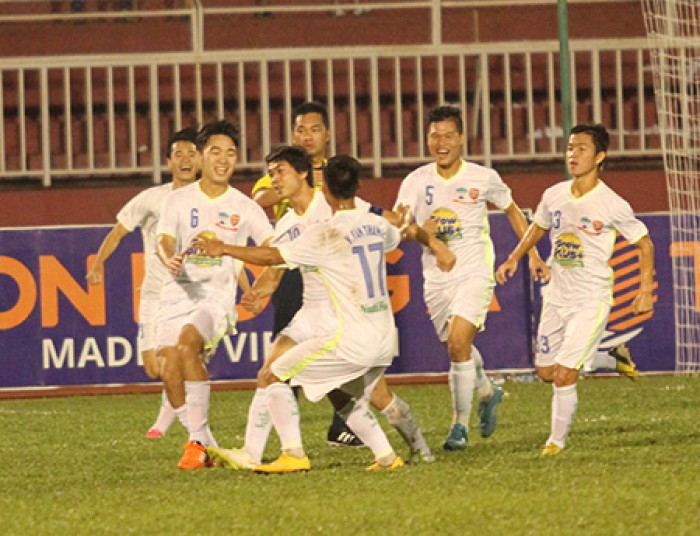 Công Phượng tỏa sáng, U21 HA Gia Lai hạ U21 Việt Nam để vào chung kết