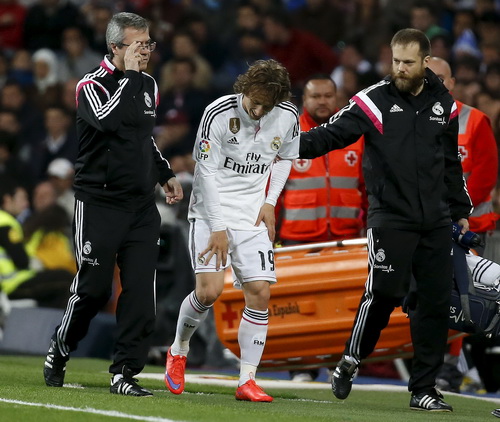 Luka Modric chấn thương, Real Madrid trắng tay mùa 2014-2015