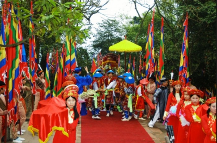 Cho phép sử dụng flycam tại lễ hội đền Hùng 2016