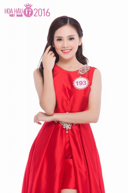 can canh nhan sac thi sinh phia bac trong bo anh ao dai da hoi